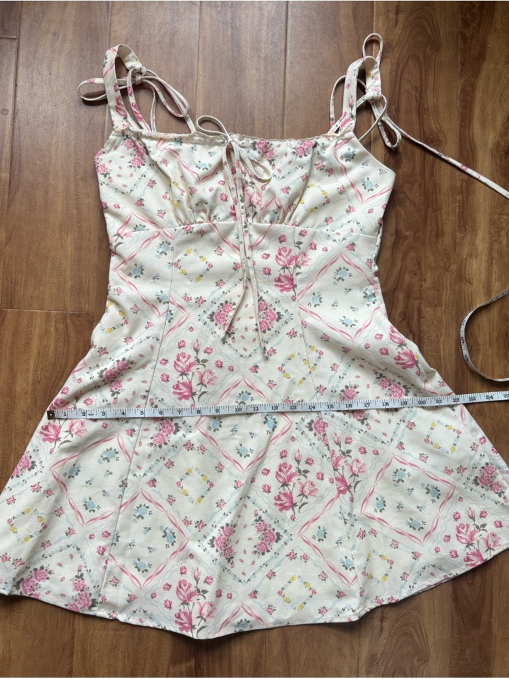 Feminine Cream & Pink Floral Print Cider A-Line Mini Dress, Sz Medium - Picture 8 of 14
